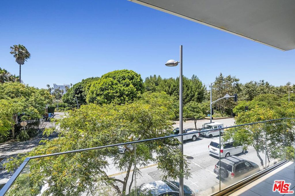 1705 Ocean Avenue 206