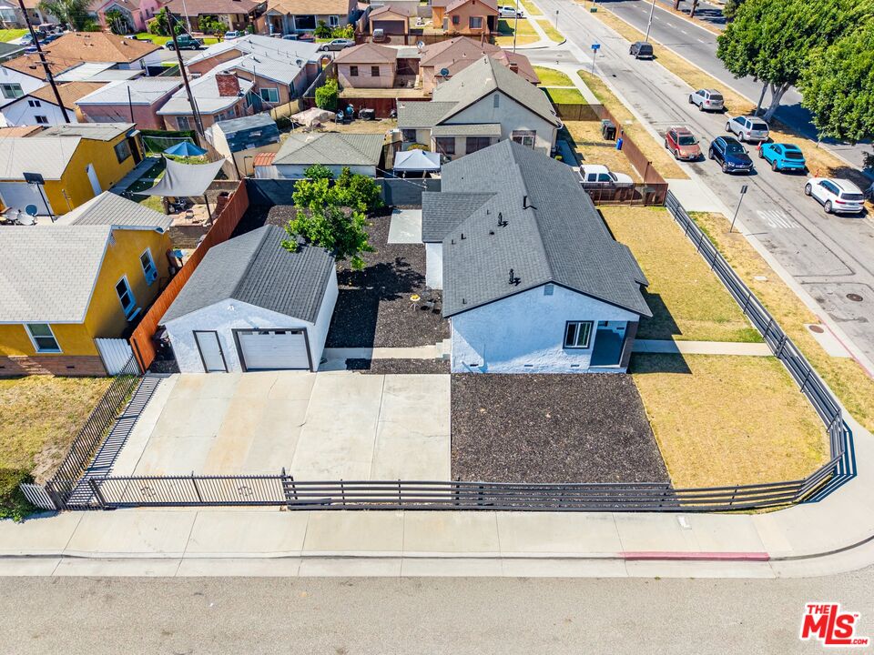 12219 S Central Ave
