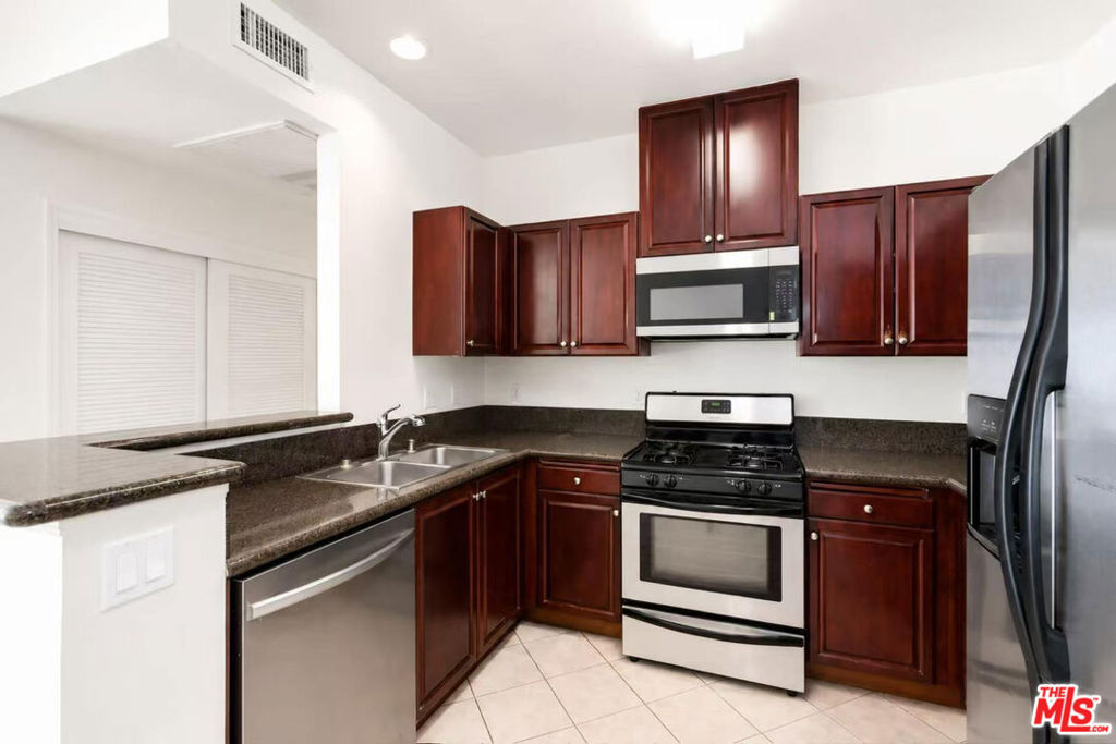13941 Sherman Way 205