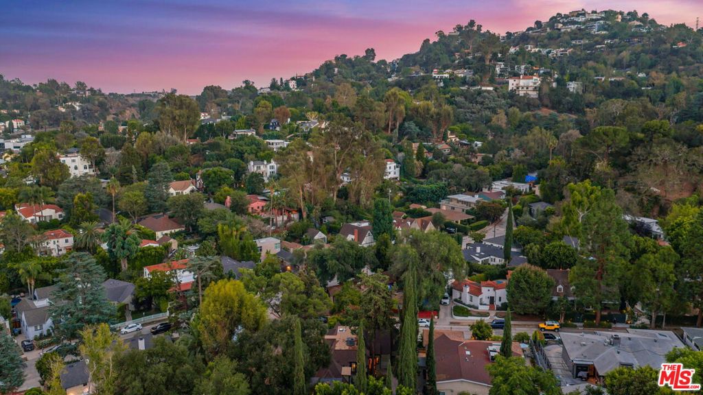 3225 Oakshire Drive