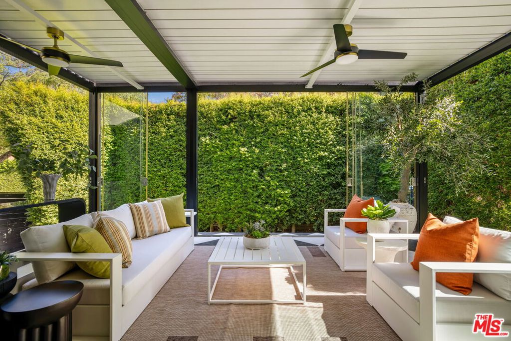 3225 Oakshire Drive