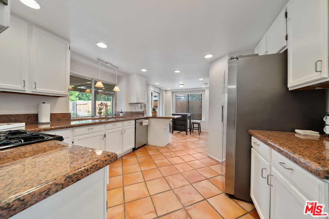 39767 Creative Dr