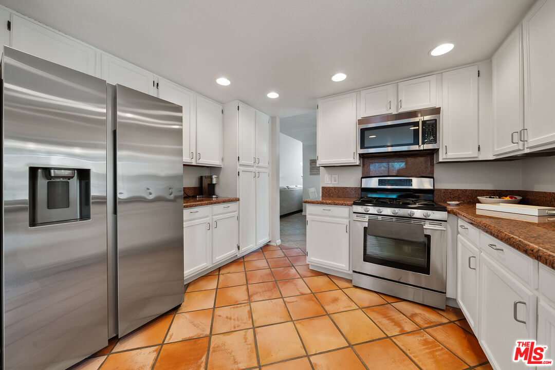 39767 Creative Dr