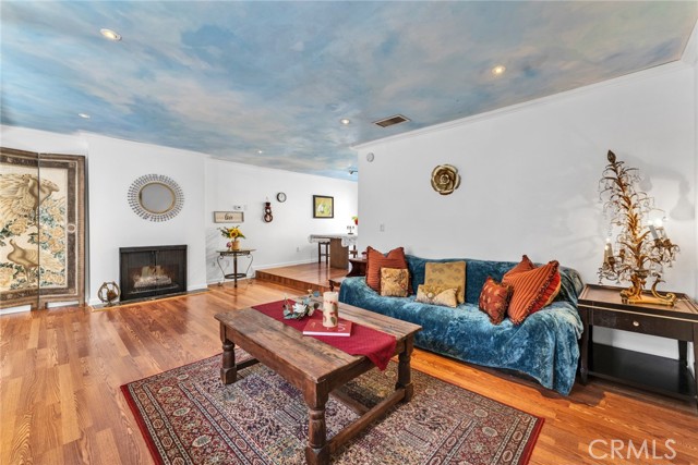 332 N 5th street