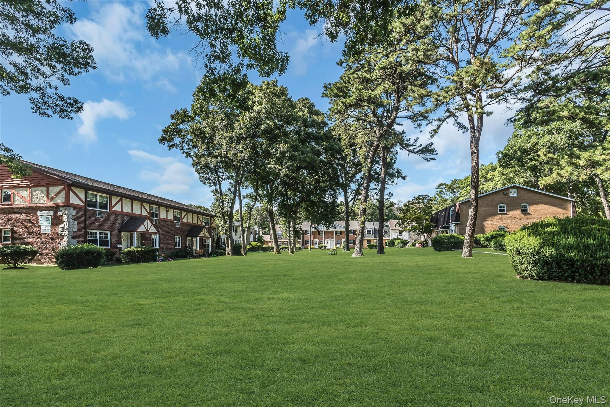 25 Glen Hollow Unit: H10