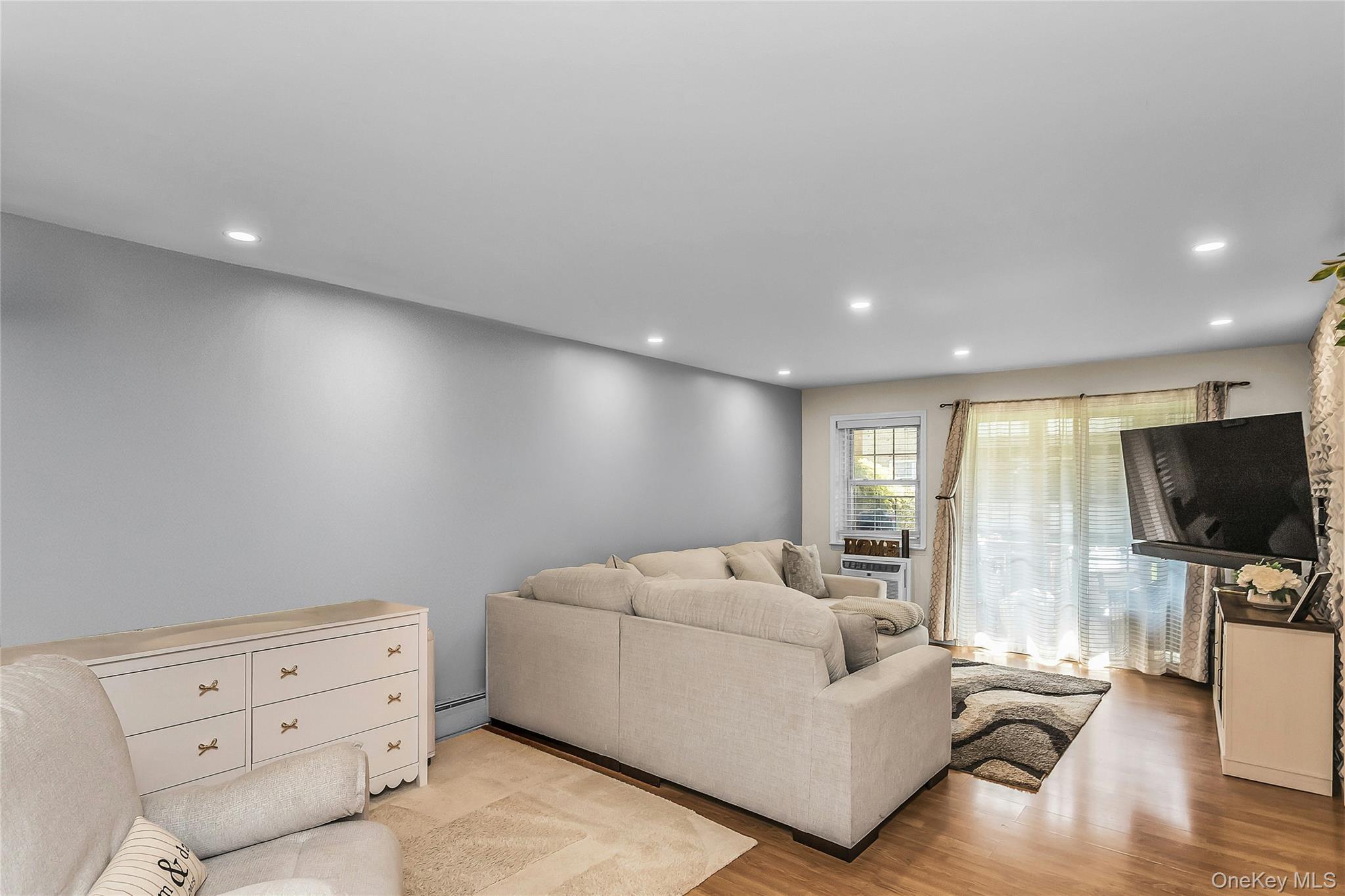 25 Glen Hollow Unit: H10