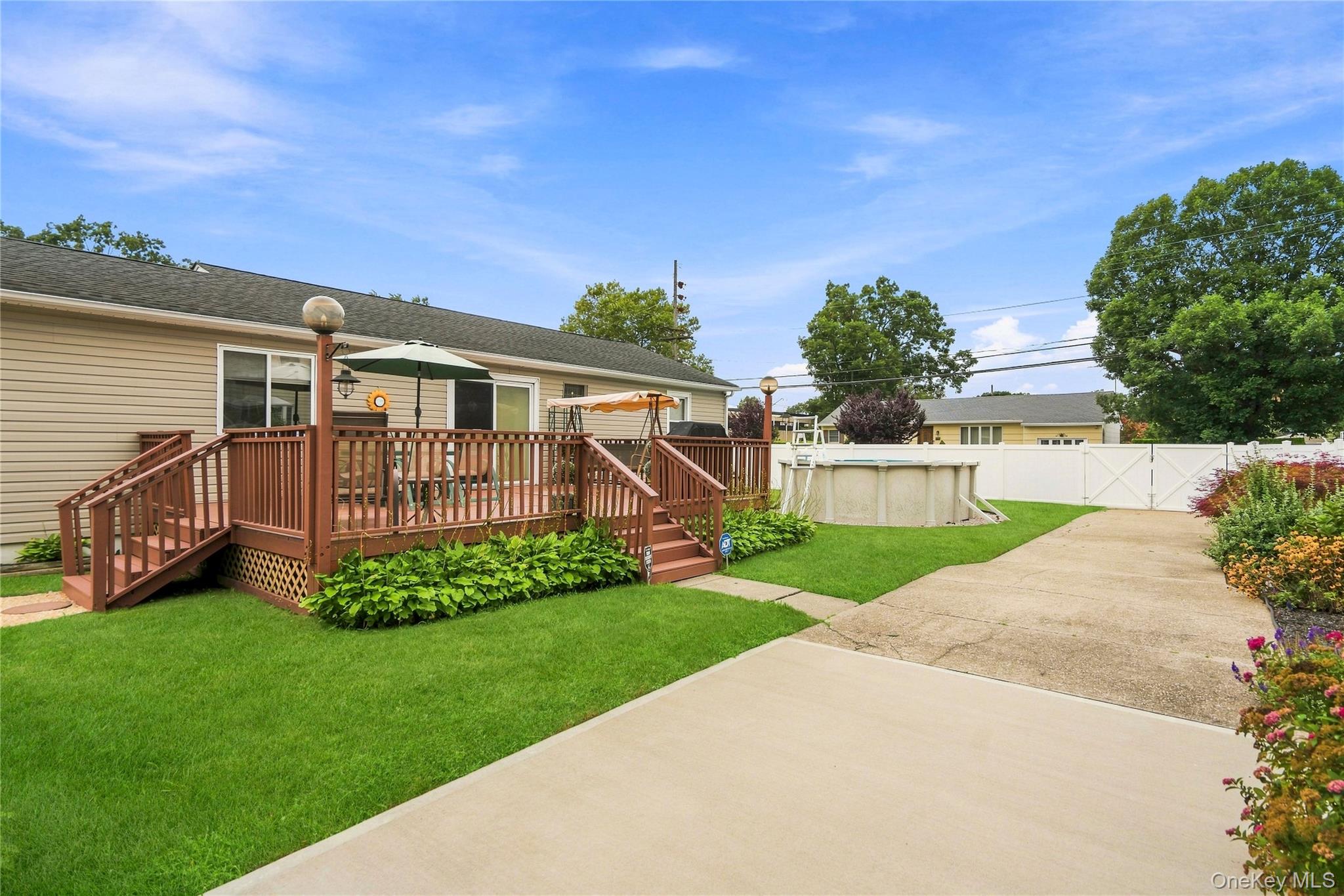 494 N Putnam Avenue