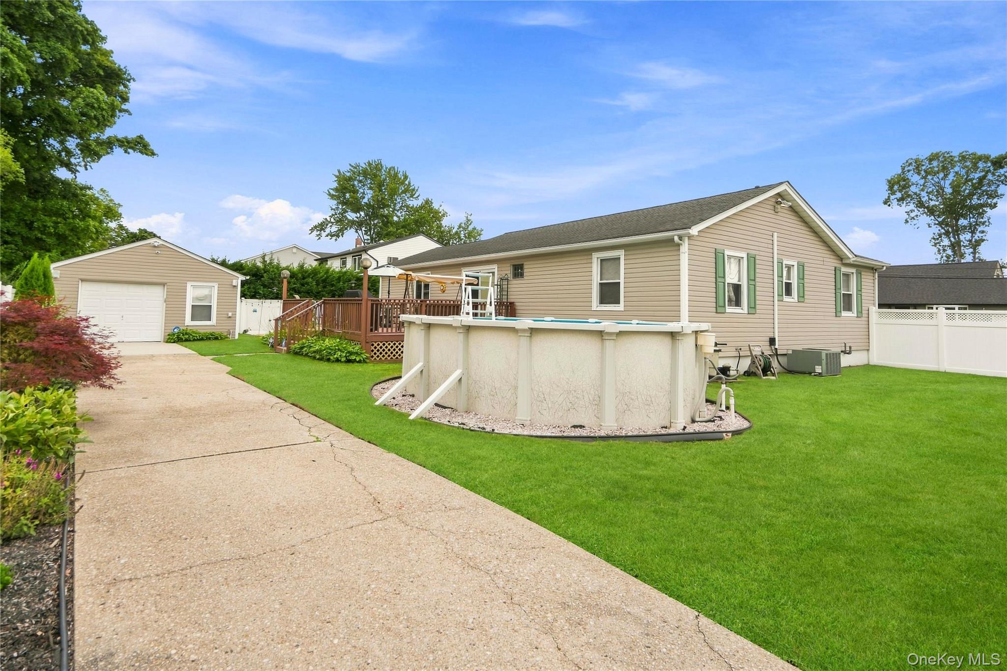 494 N Putnam Avenue