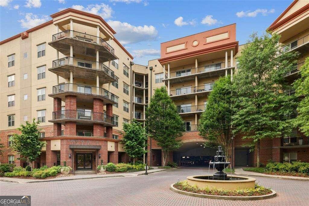 200 River Vista Drive # 429