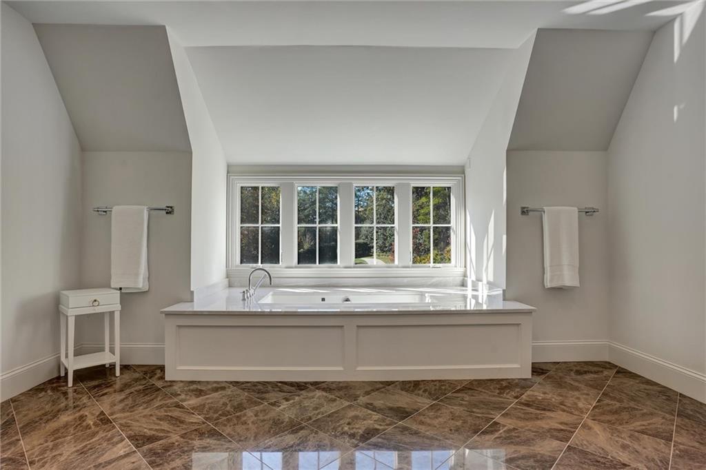 3403 Tuxedo Road NW