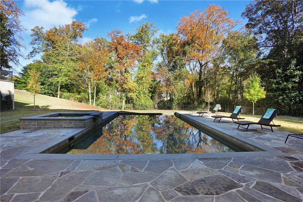 3403 Tuxedo Road NW