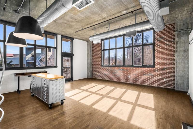 640 Glen Iris Drive NE Unit 515