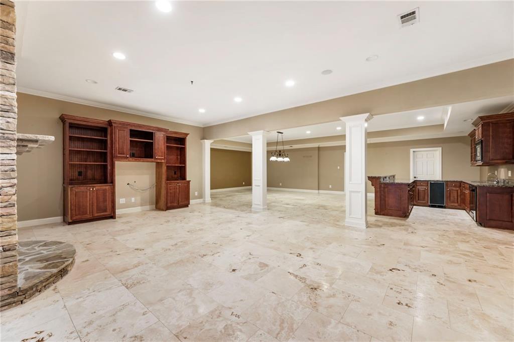 1017 Cherbury Lane