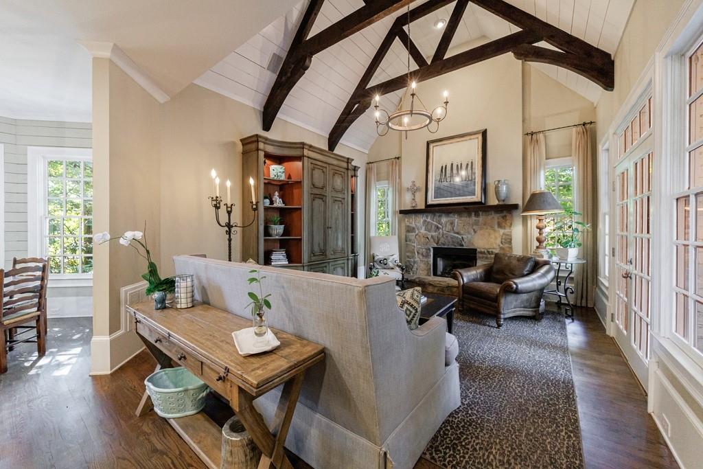 1412 Lanier Manor NE