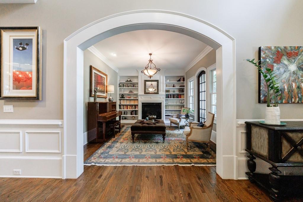1412 Lanier Manor NE