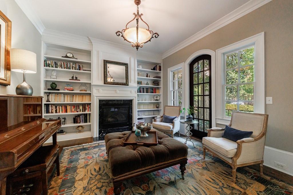1412 Lanier Manor NE