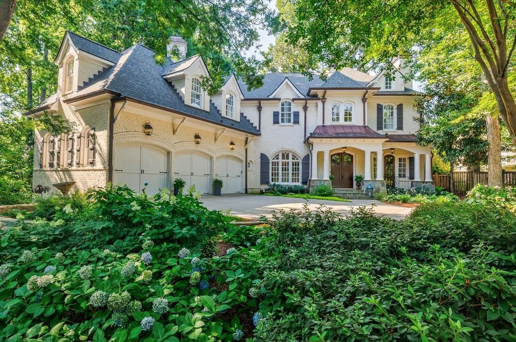 1412 Lanier Manor NE