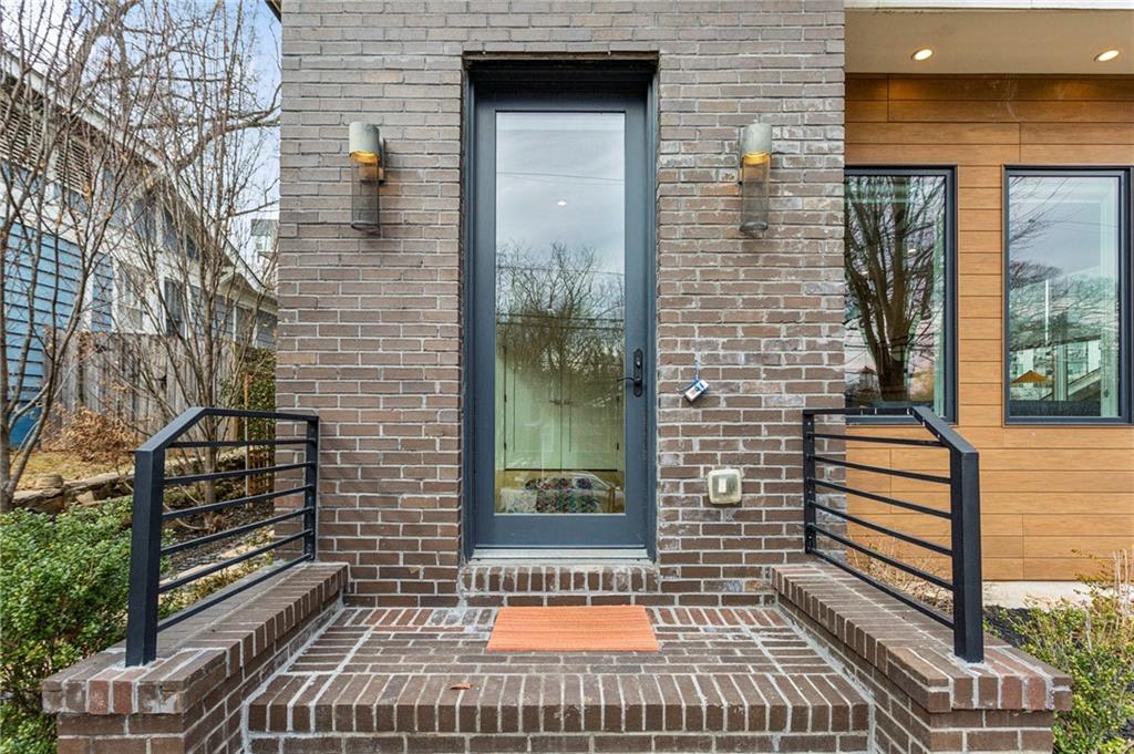 522 Boulevard Place NE Unit 1