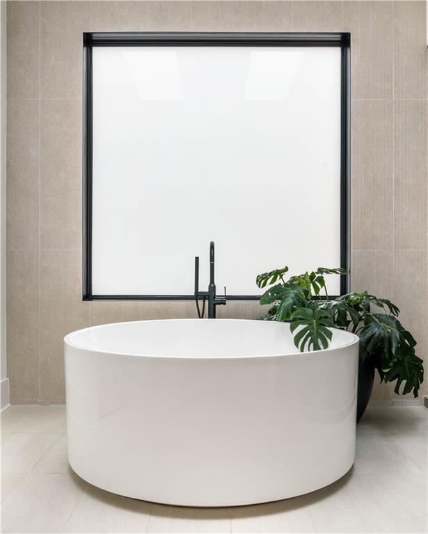 1572 Clifton Ridge