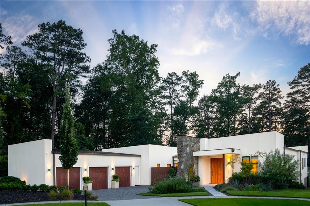 1572 Clifton Ridge