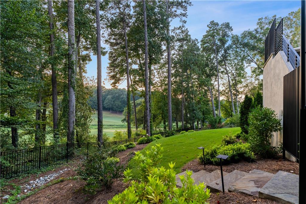 1572 Clifton Ridge