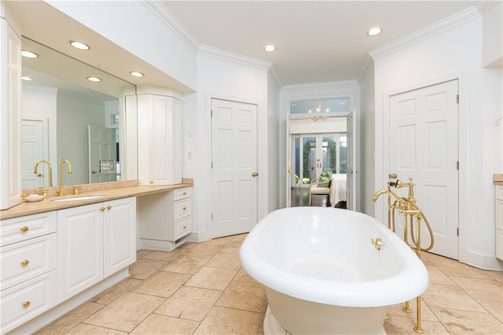 716 Mill Walk