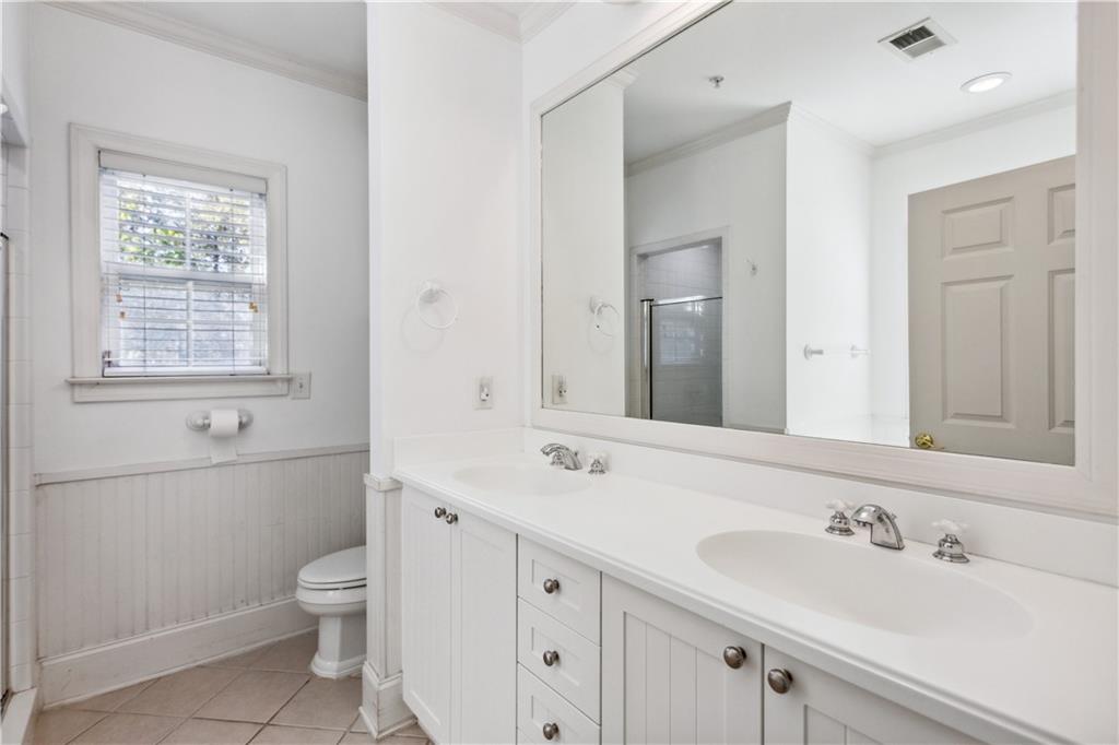 4100 Paces Walk SE Unit 3205