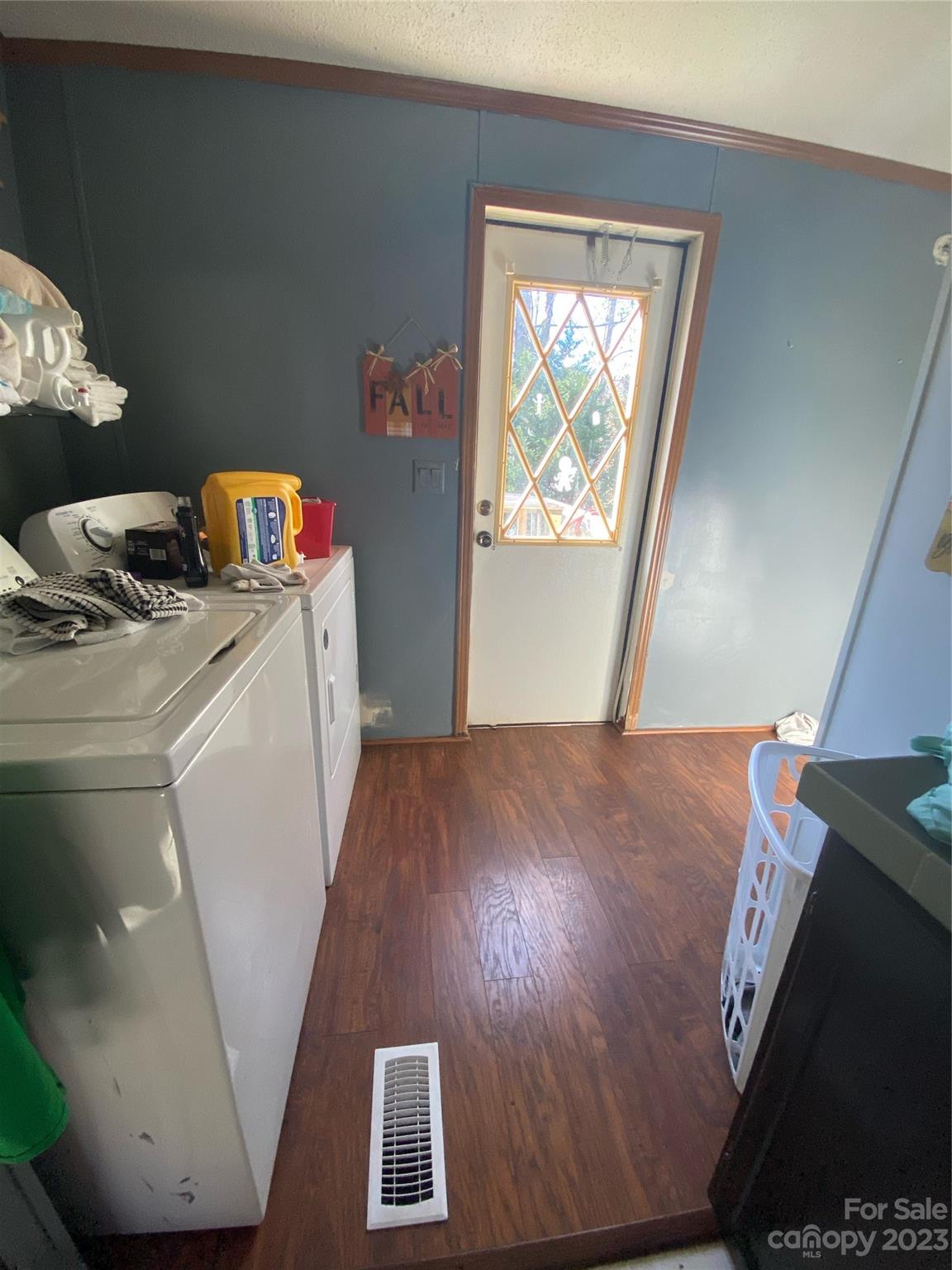 5445 Matthews Pond Road