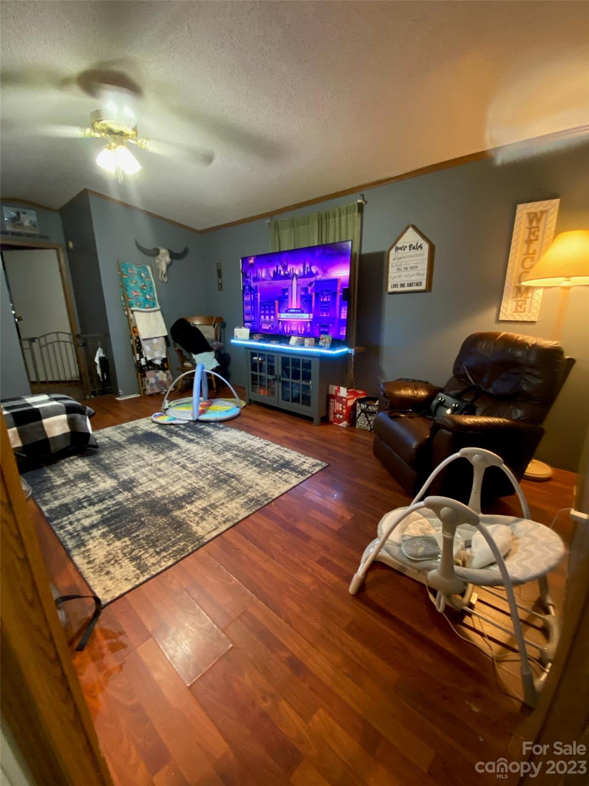 5445 Matthews Pond Road