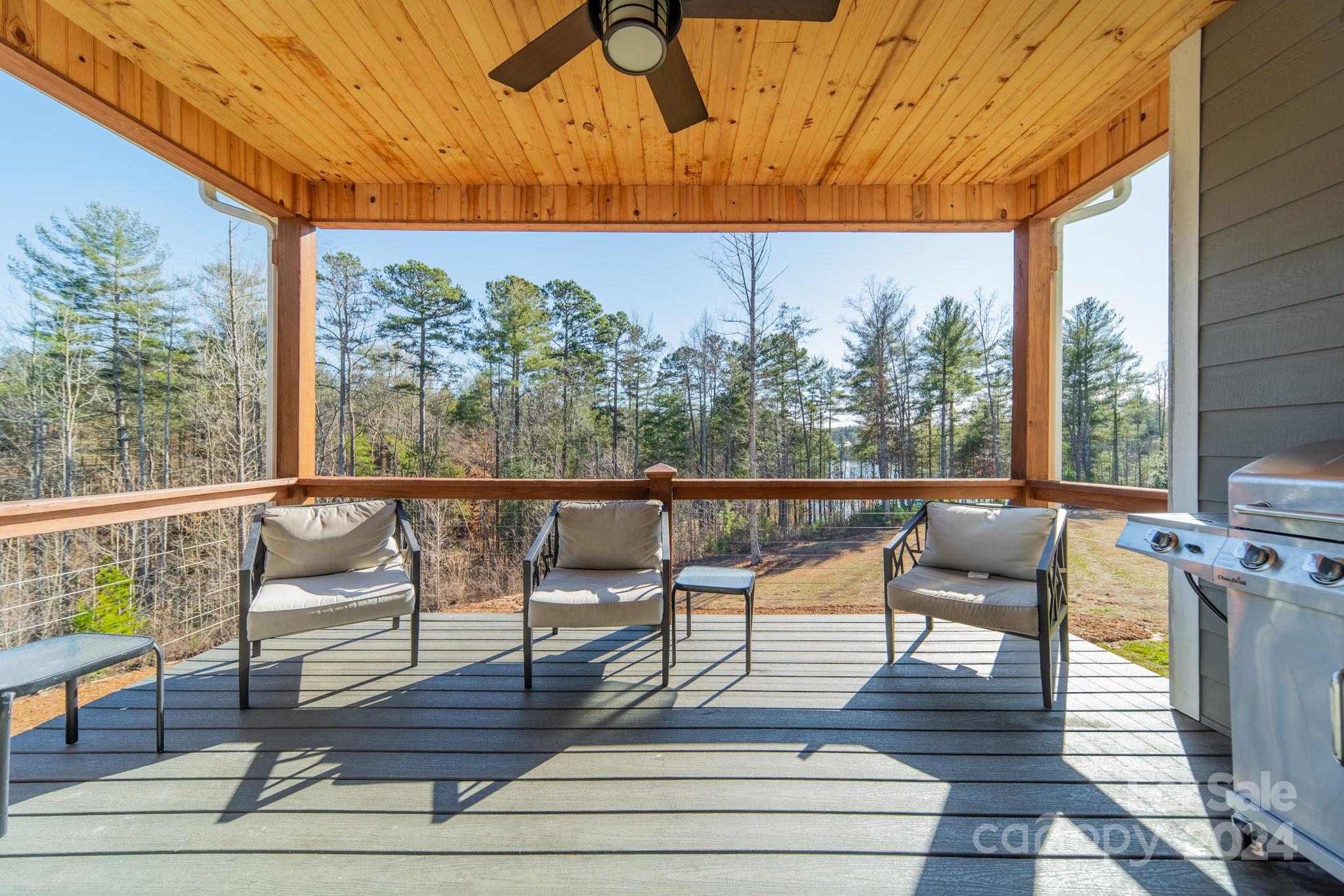 2041 Blue Water Drive W