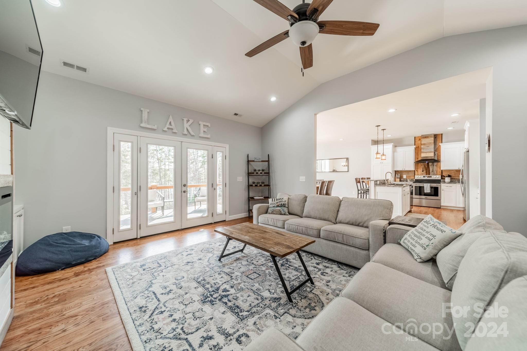 2041 Blue Water Drive W