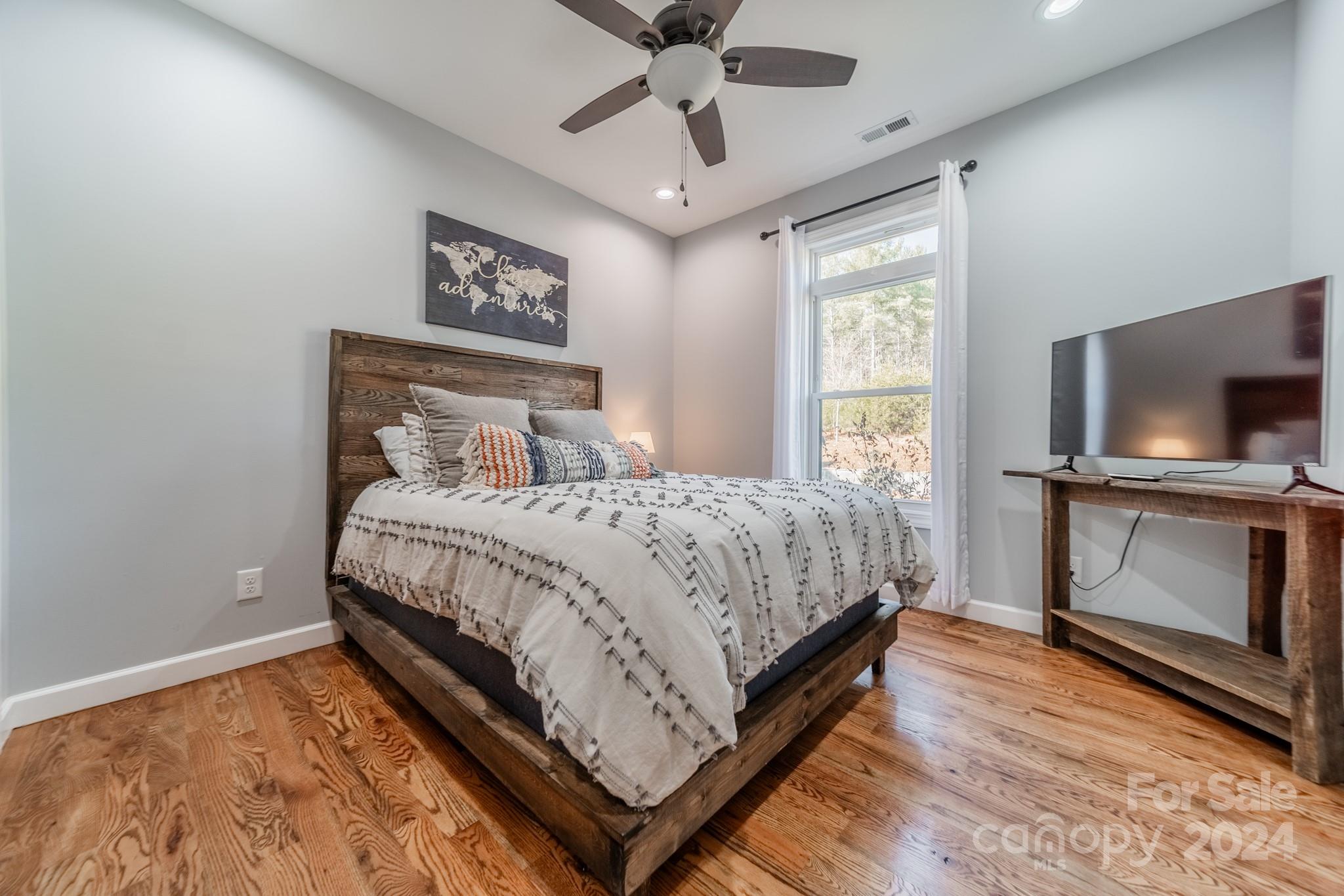 2041 Blue Water Drive W