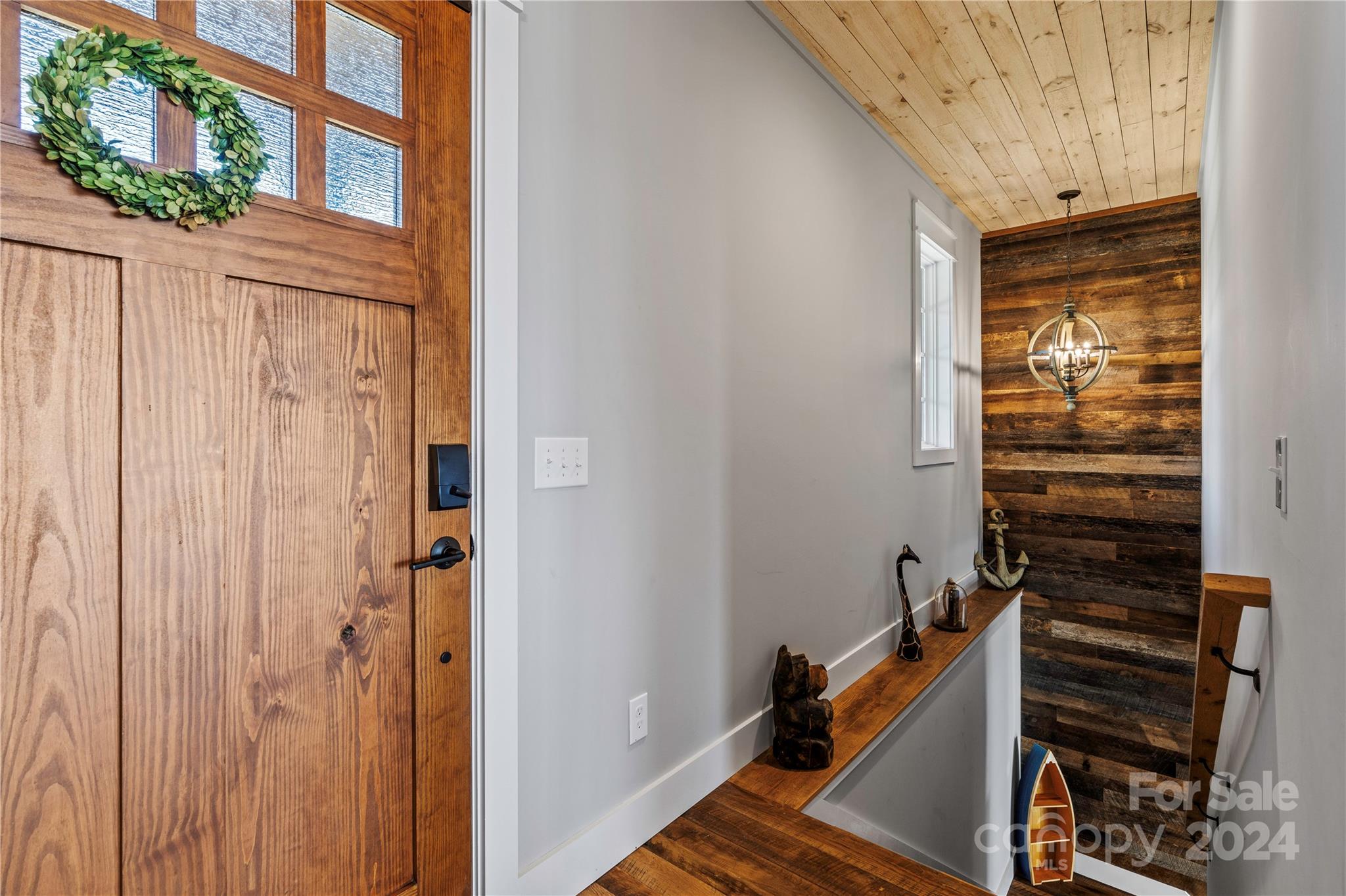 452 Lake Crest Drive Unit: 3