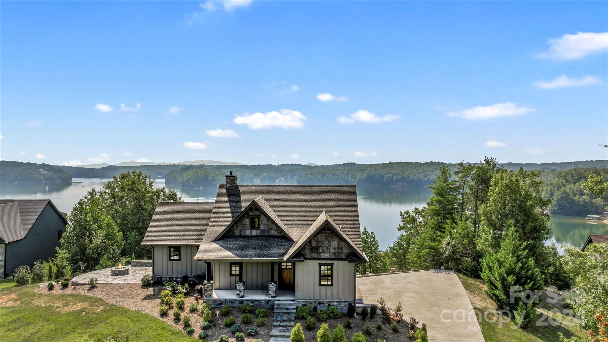 452 Lake Crest Drive Unit: 3