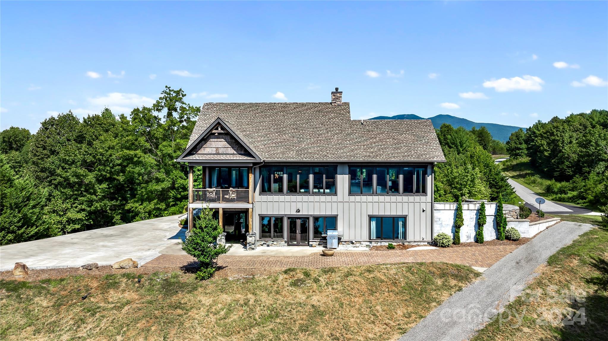 452 Lake Crest Drive Unit: 3