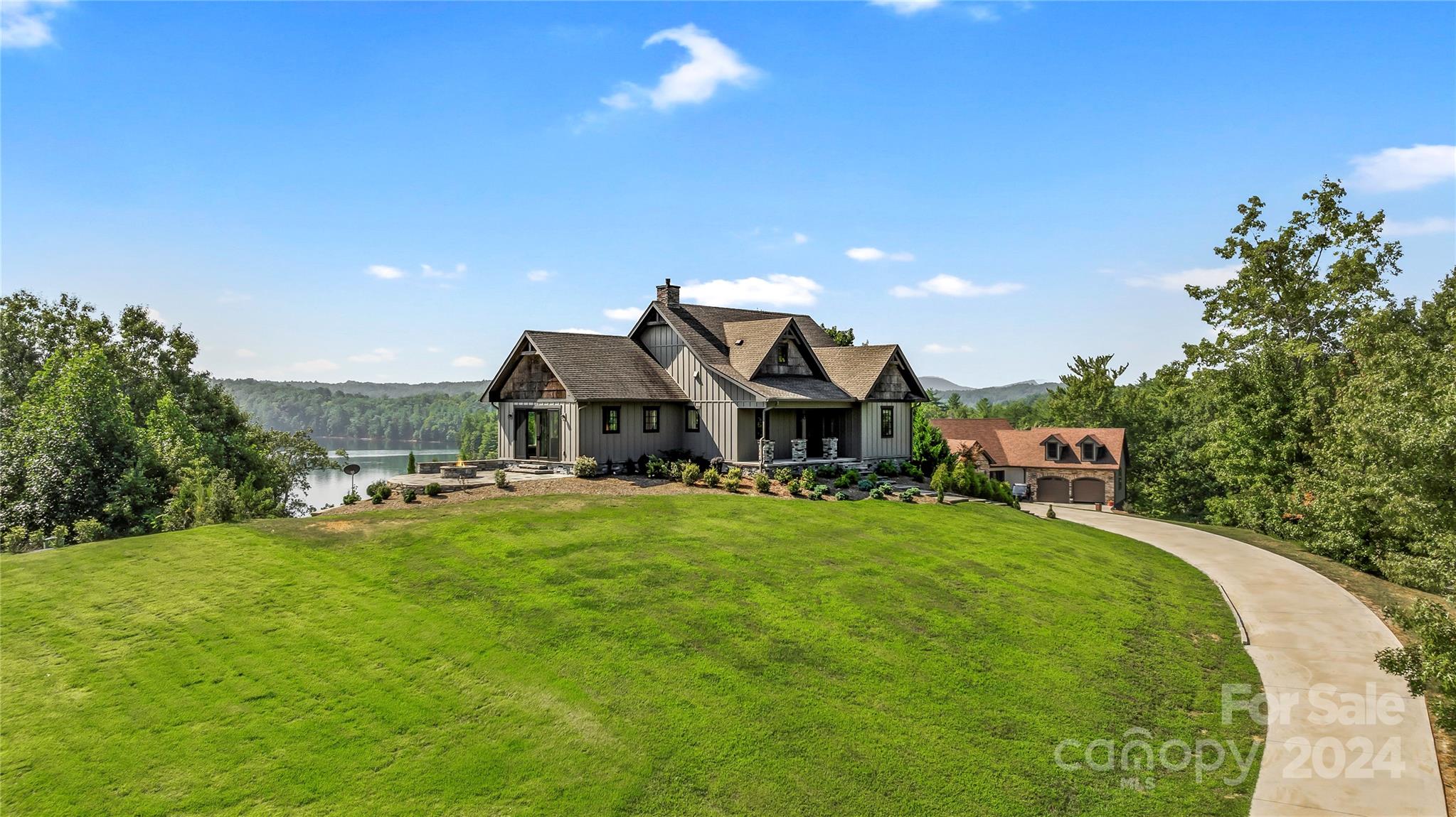 452 Lake Crest Drive Unit: 3