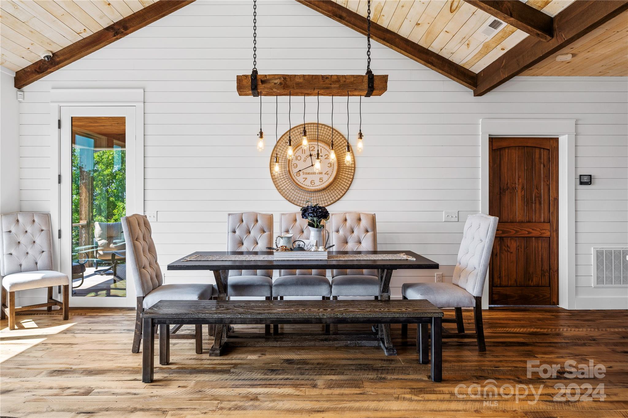 452 Lake Crest Drive Unit: 3