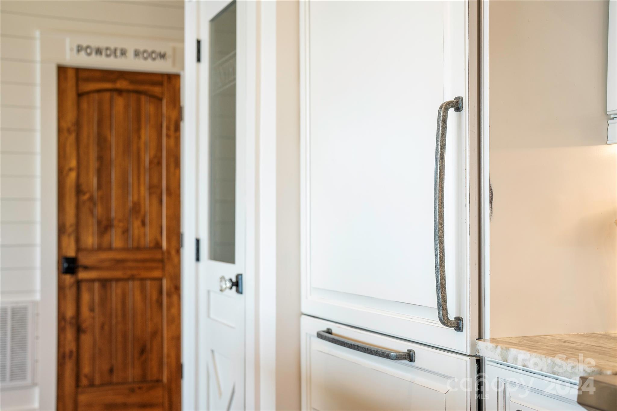 452 Lake Crest Drive Unit: 3