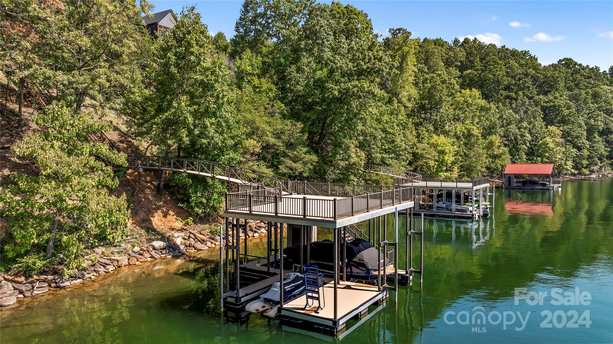 452 Lake Crest Drive Unit: 3