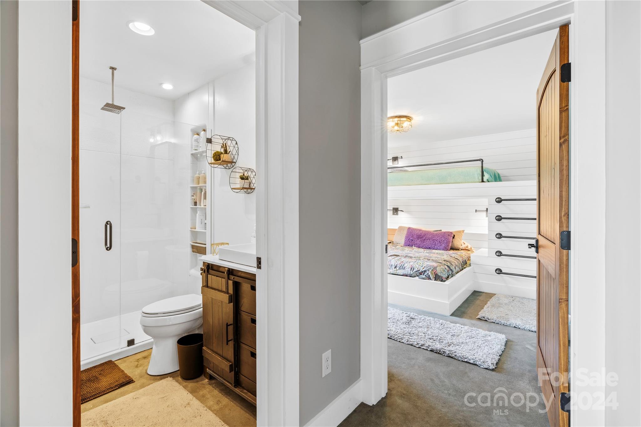 452 Lake Crest Drive Unit: 3