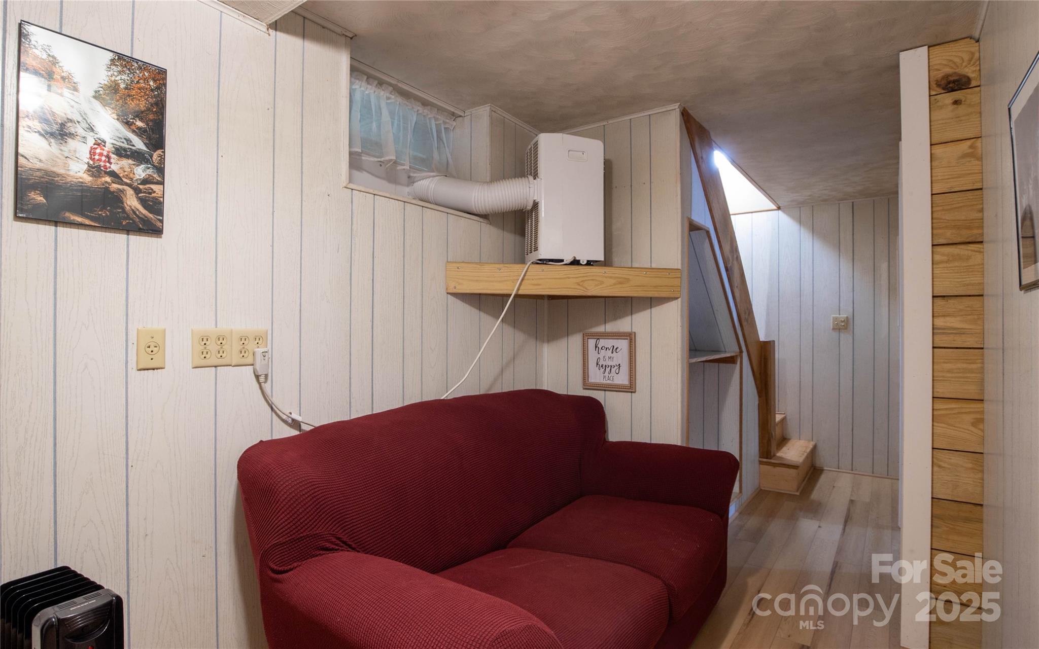 2038 Toms Creek Road