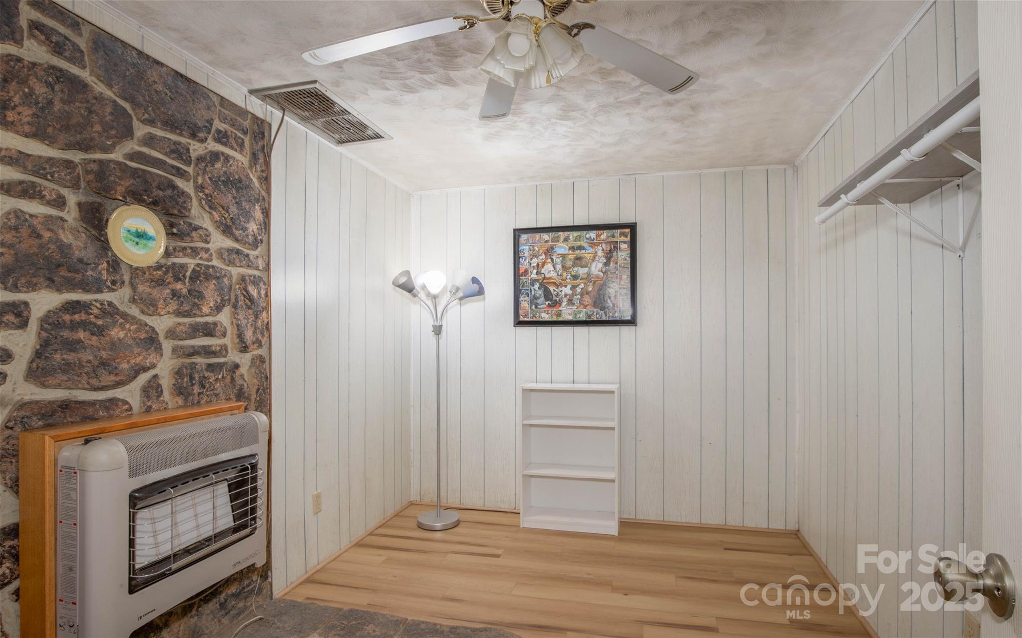 2038 Toms Creek Road