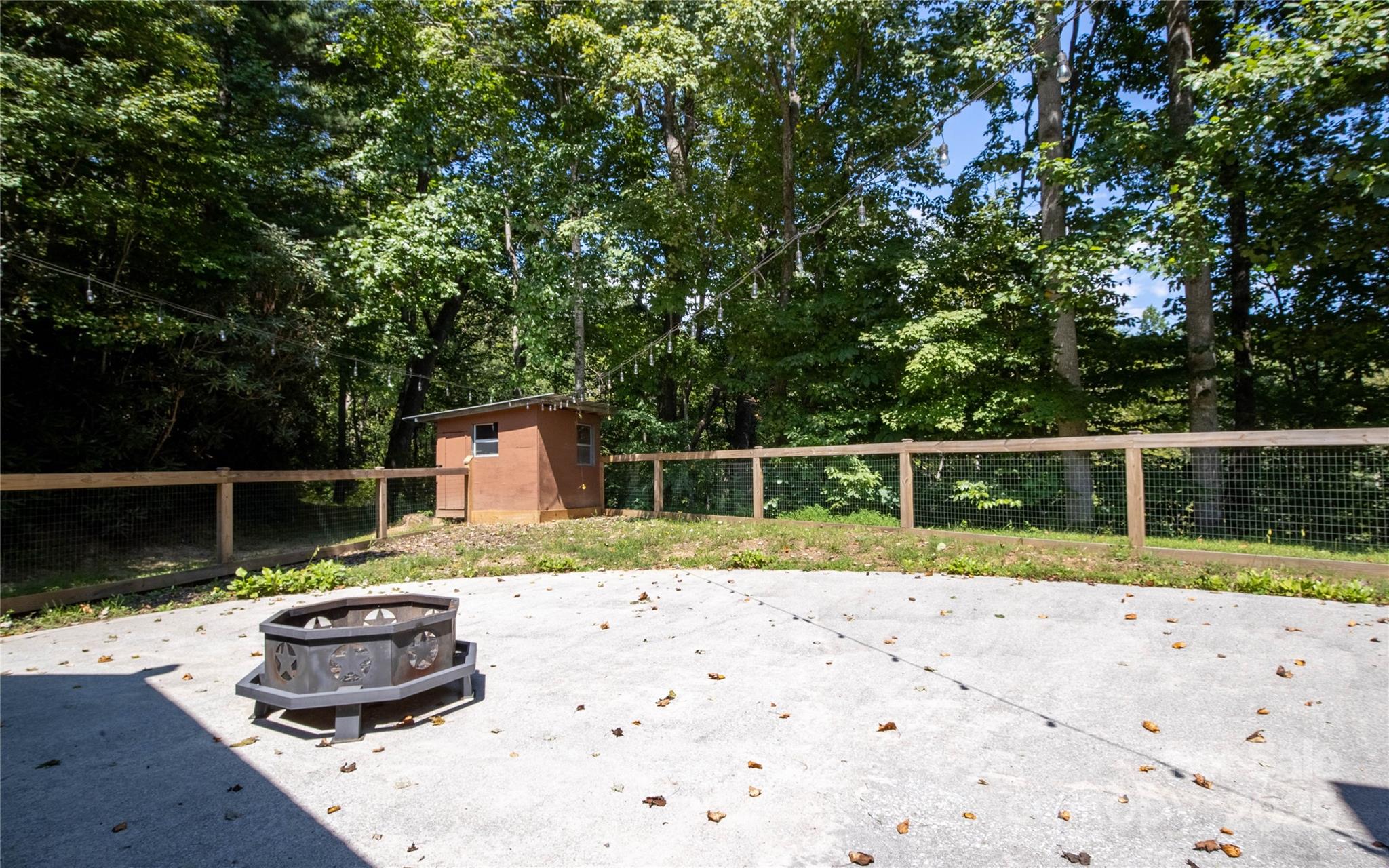 2038 Toms Creek Road