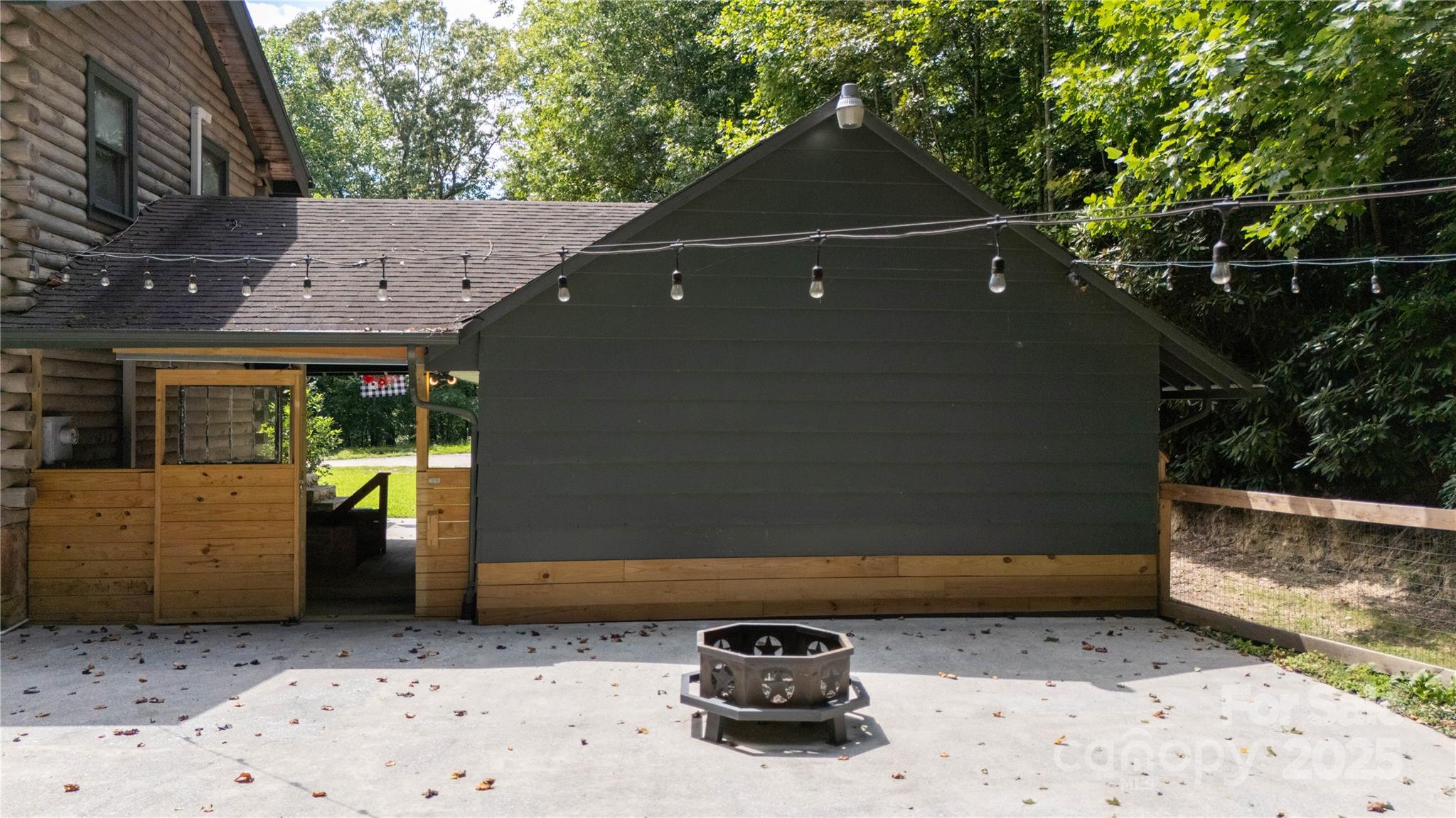 2038 Toms Creek Road