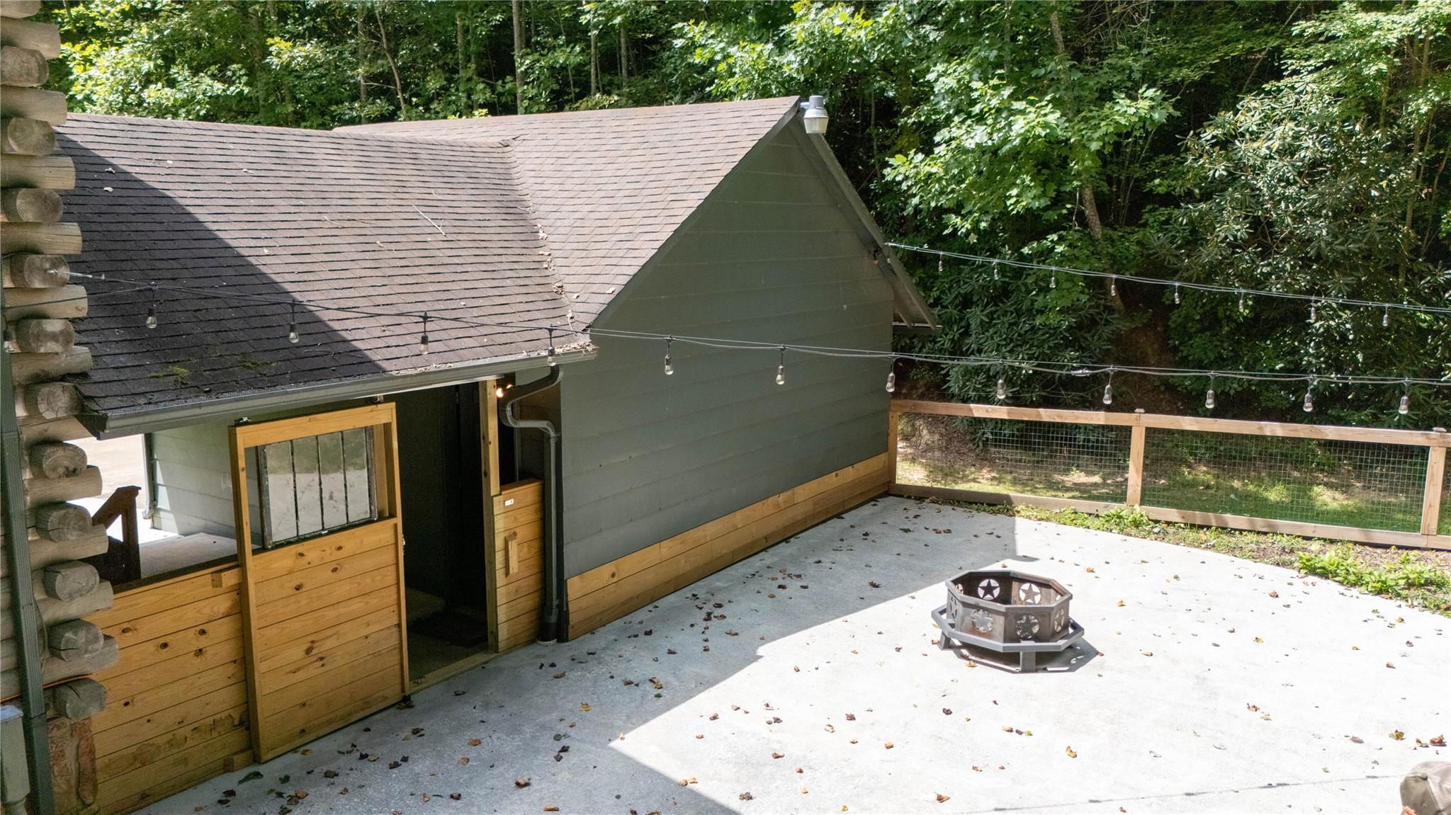 2038 Toms Creek Road