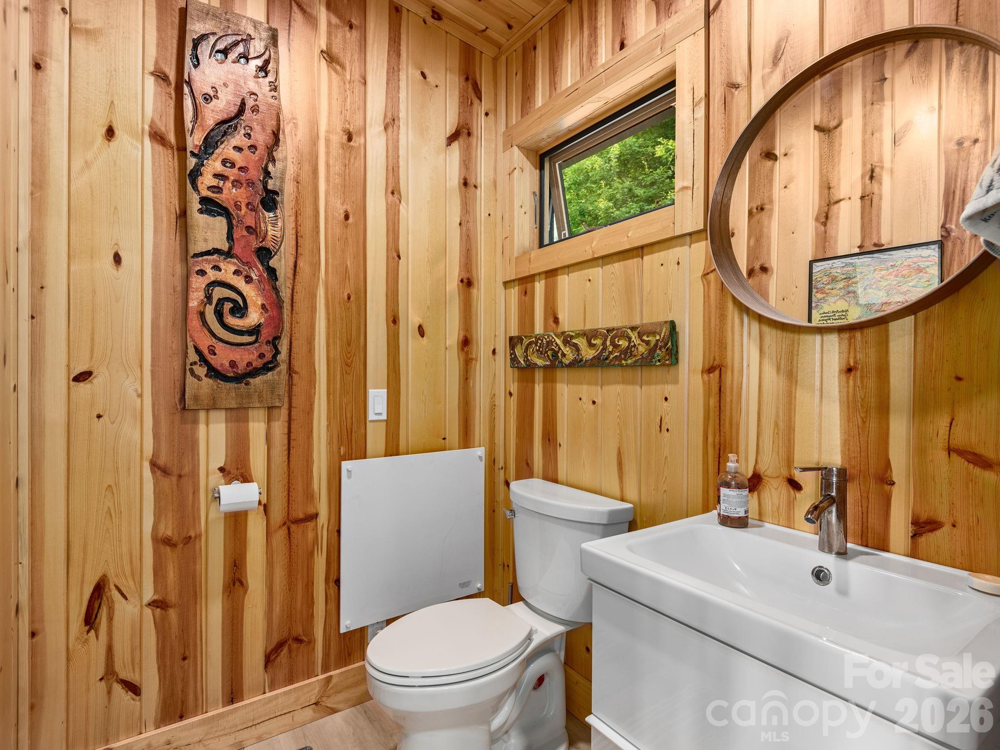 511 Emerald Mine Road