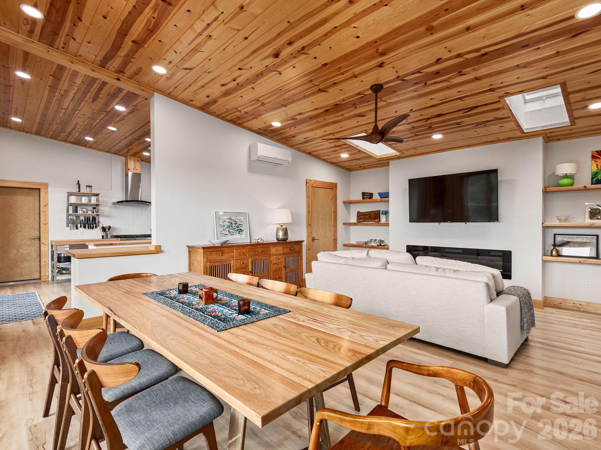 511 Emerald Mine Road