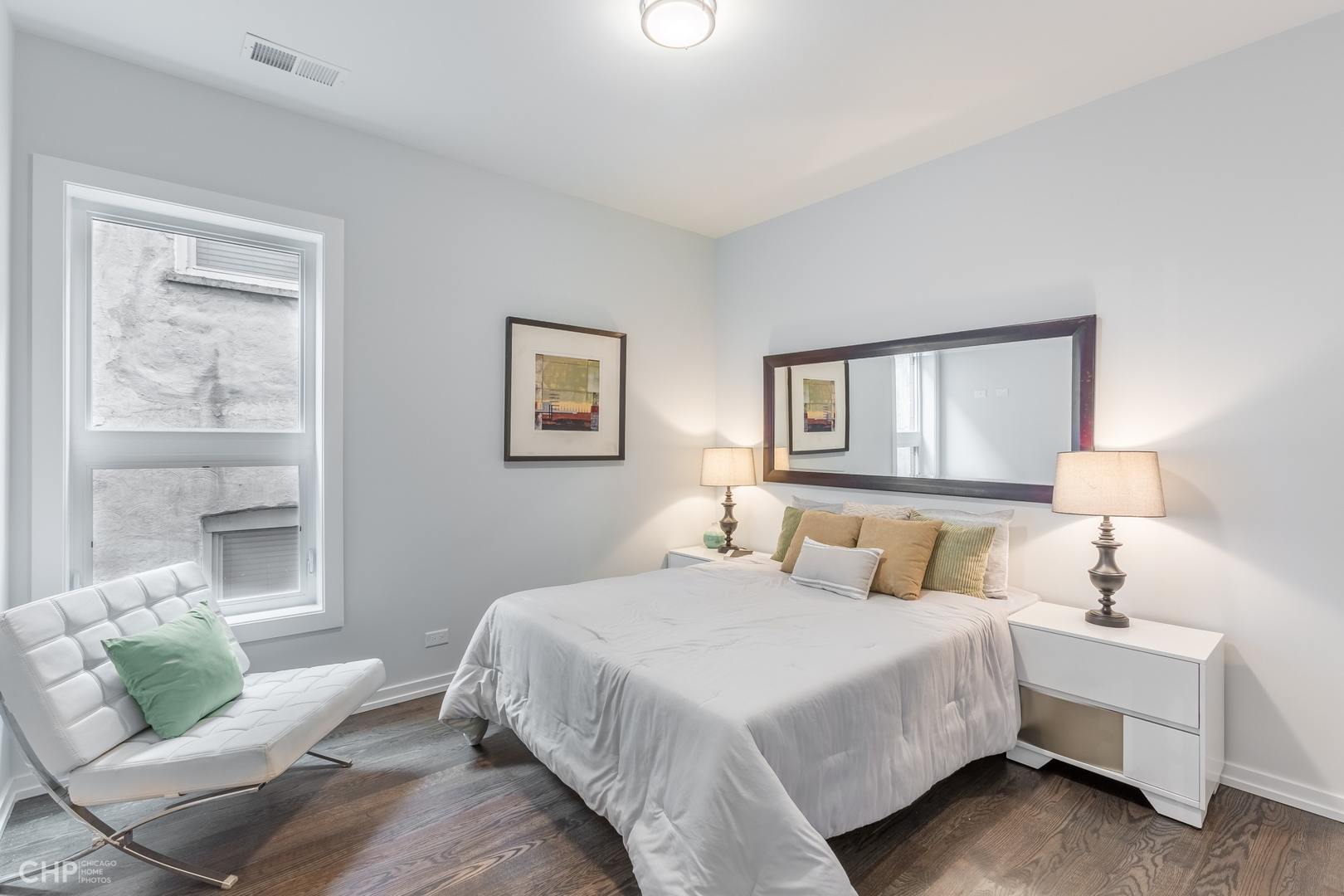 4337 S Berkeley Avenue Unit: 2