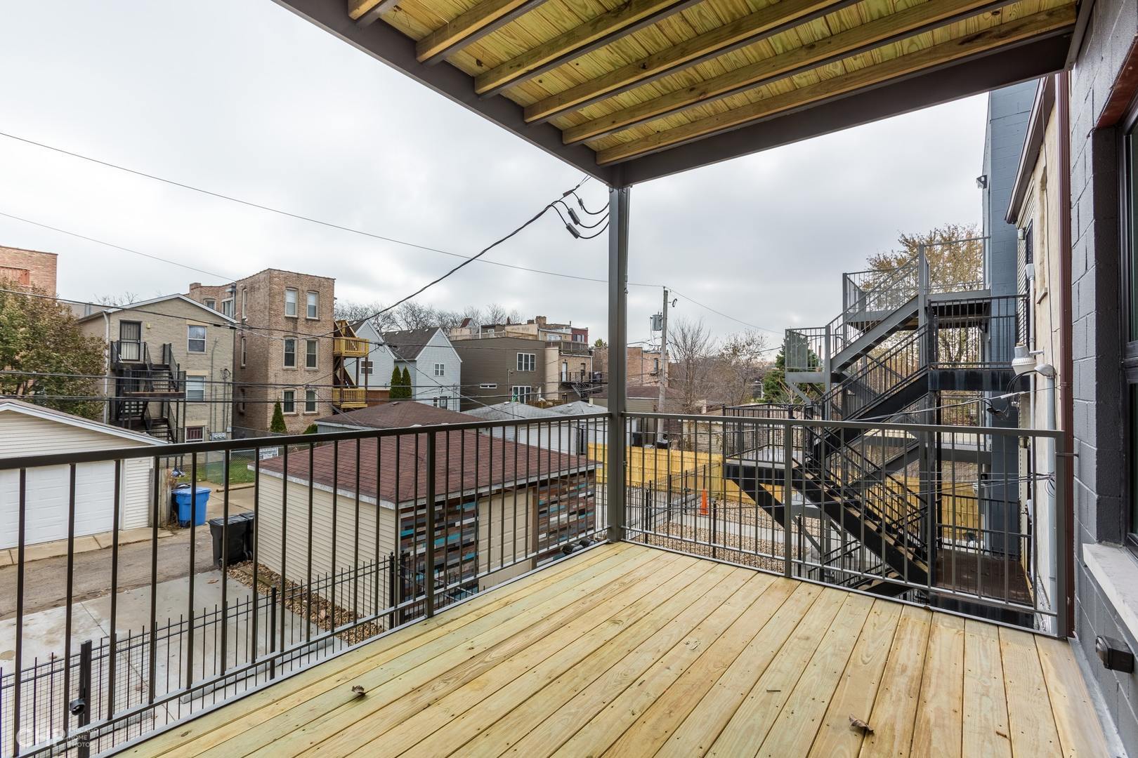 4337 S Berkeley Avenue Unit: 2