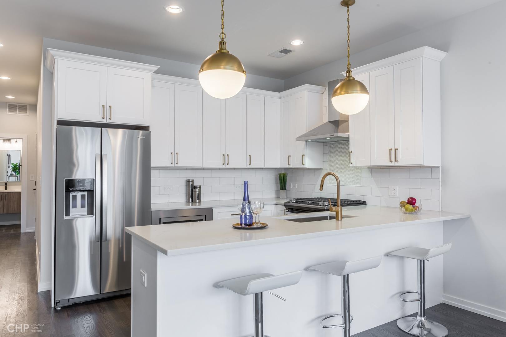 4337 S Berkeley Avenue Unit: 2